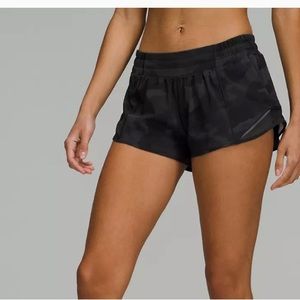 Lulu lemon hotty hots